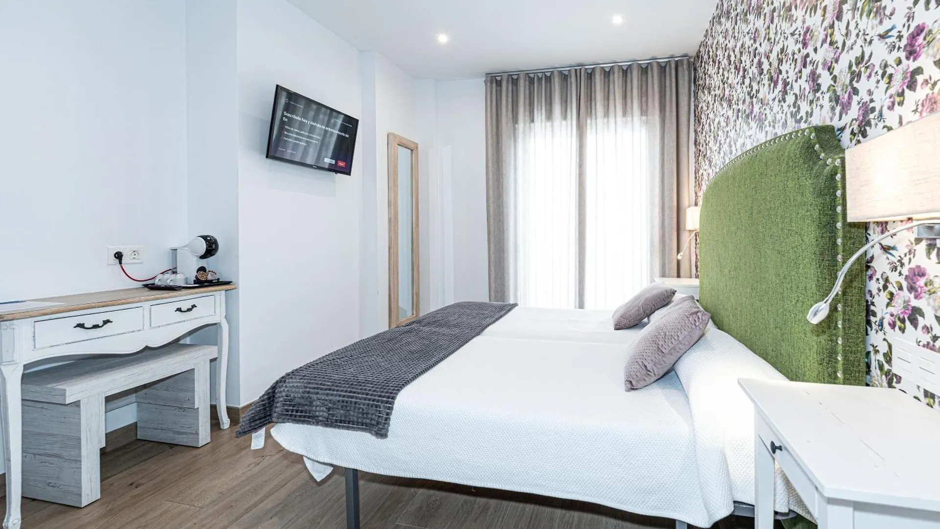 Guest house Hostal Boutique Aurora Nerja
