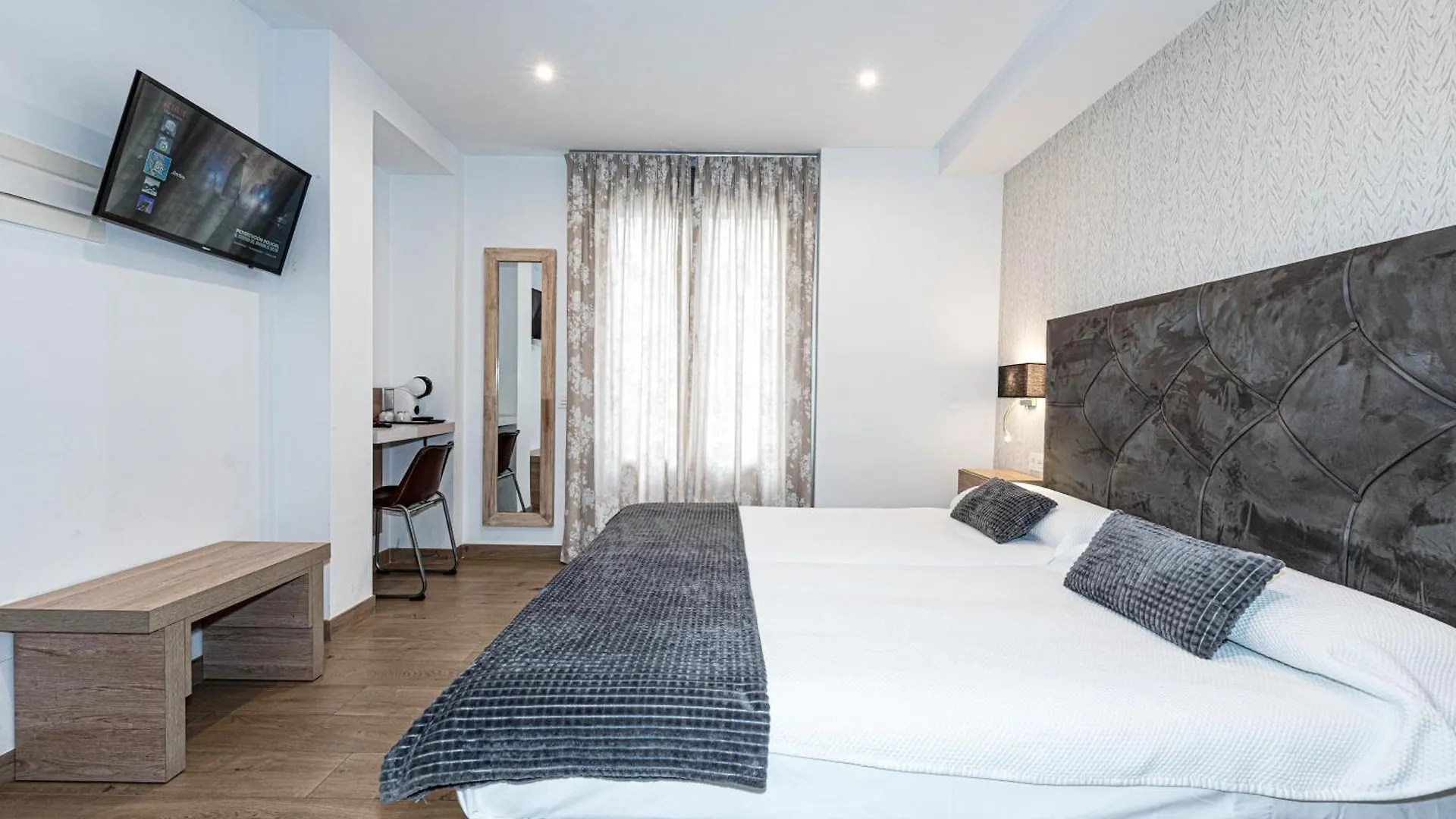 Hostal Boutique Aurora Nerja Guest house