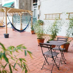 zoo-rooms-boutique-guesthouse.topbarcelonahotels.com/